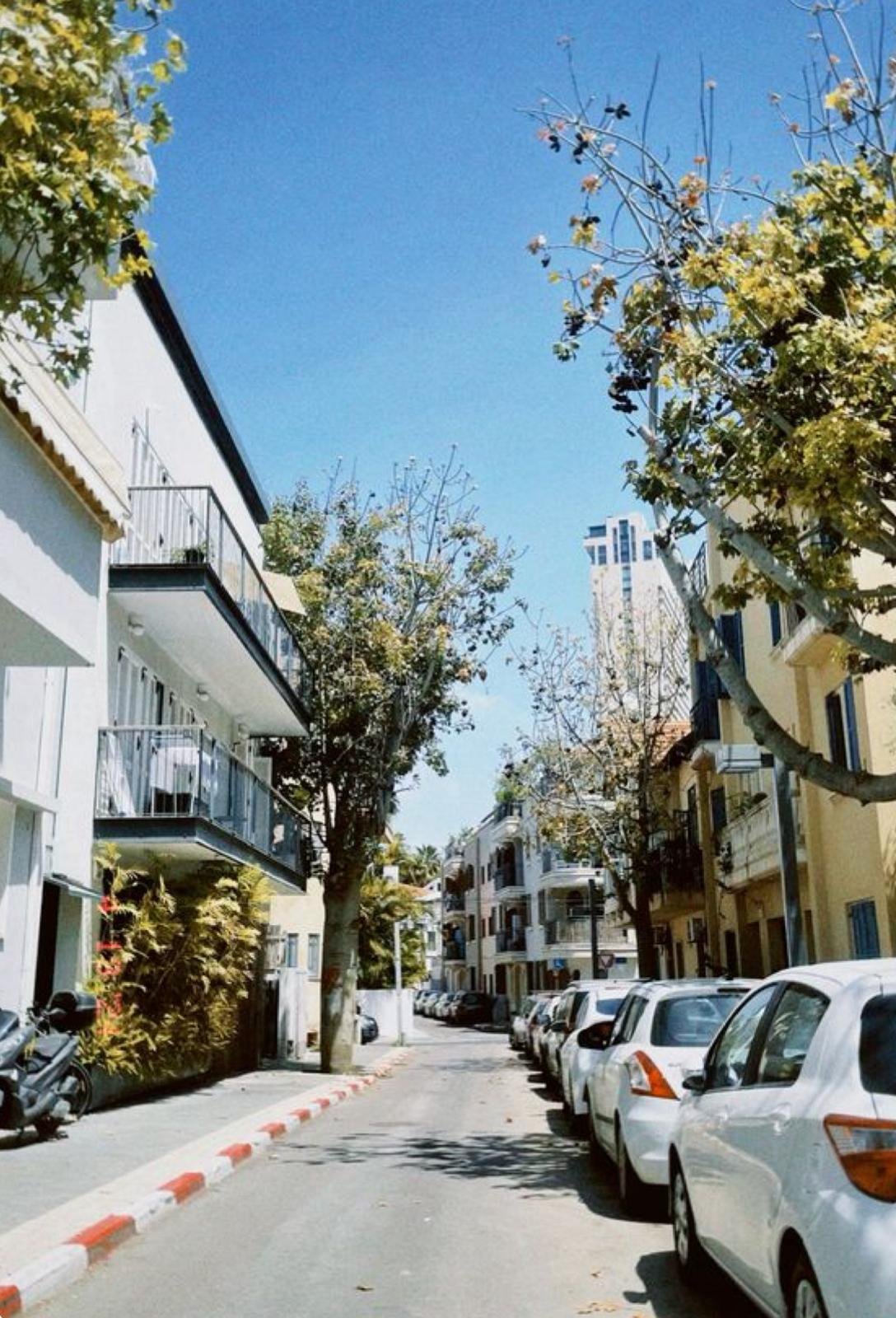 773f0df8-b63f-46e8-8373-e4860e657d75